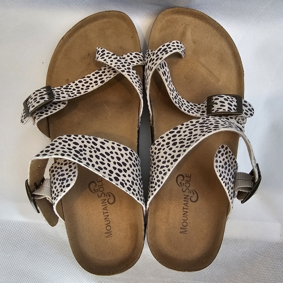 Cheetah print Mountain Sole women's sandals (size 8) - Picture 5 of 9